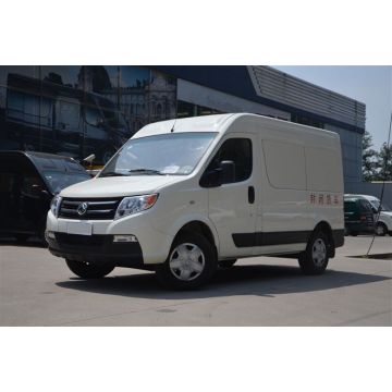 Van chở hàng Dongfeng đa phong cách tại nhà máy